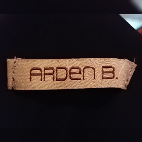 The Little Sexy Classy Black Dress by Arden B - Picture 8 of 8